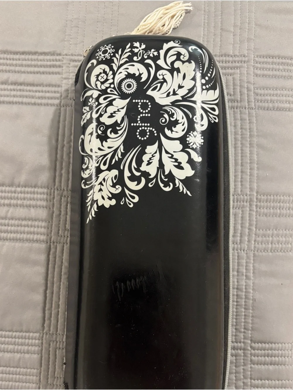 GHD straightener with original Hard Shell Case